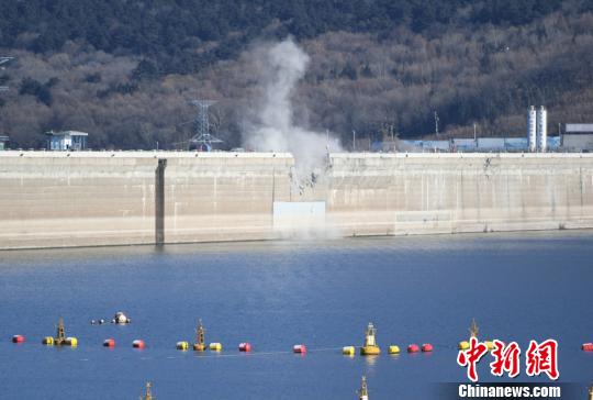 E:\u4e2d\u4e2dϢ8

imagesDo85-hpinrye2200644.jpg